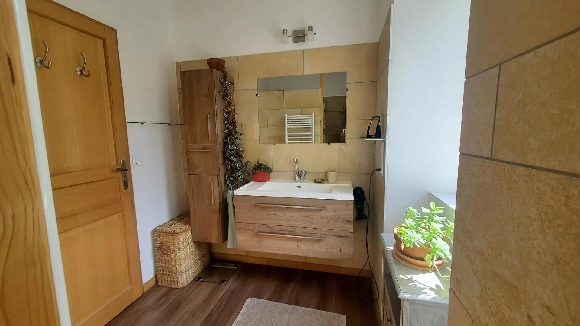 Chambre Les Micocouliers Largentière